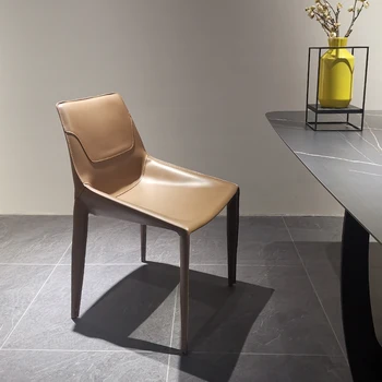 Кожаные стулья для столовой Nordic Designer Cafe Роскошное салонное кресло для отдыха Эргономичная мебель для дома Rotin XF5YH