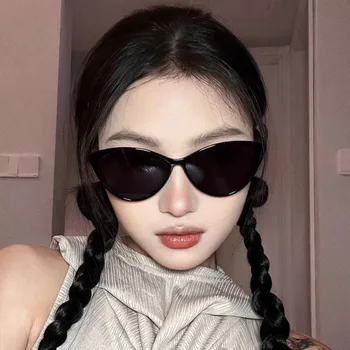 Женские солнцезащитные очки в стиле ретро 