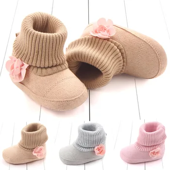 Модная обувь для новорожденных, обувь принцессы для девочек, детские сапожки, теплые вязаные сапожки в цветочек для новорожденных, детская зимняя хлопчатобумажная обувь